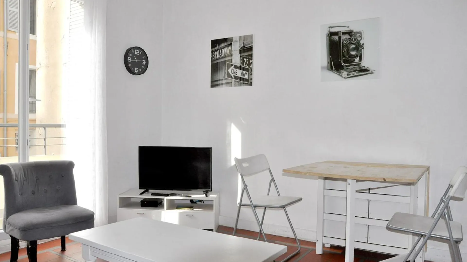 Bright Apartment Close To City Centre Marselha